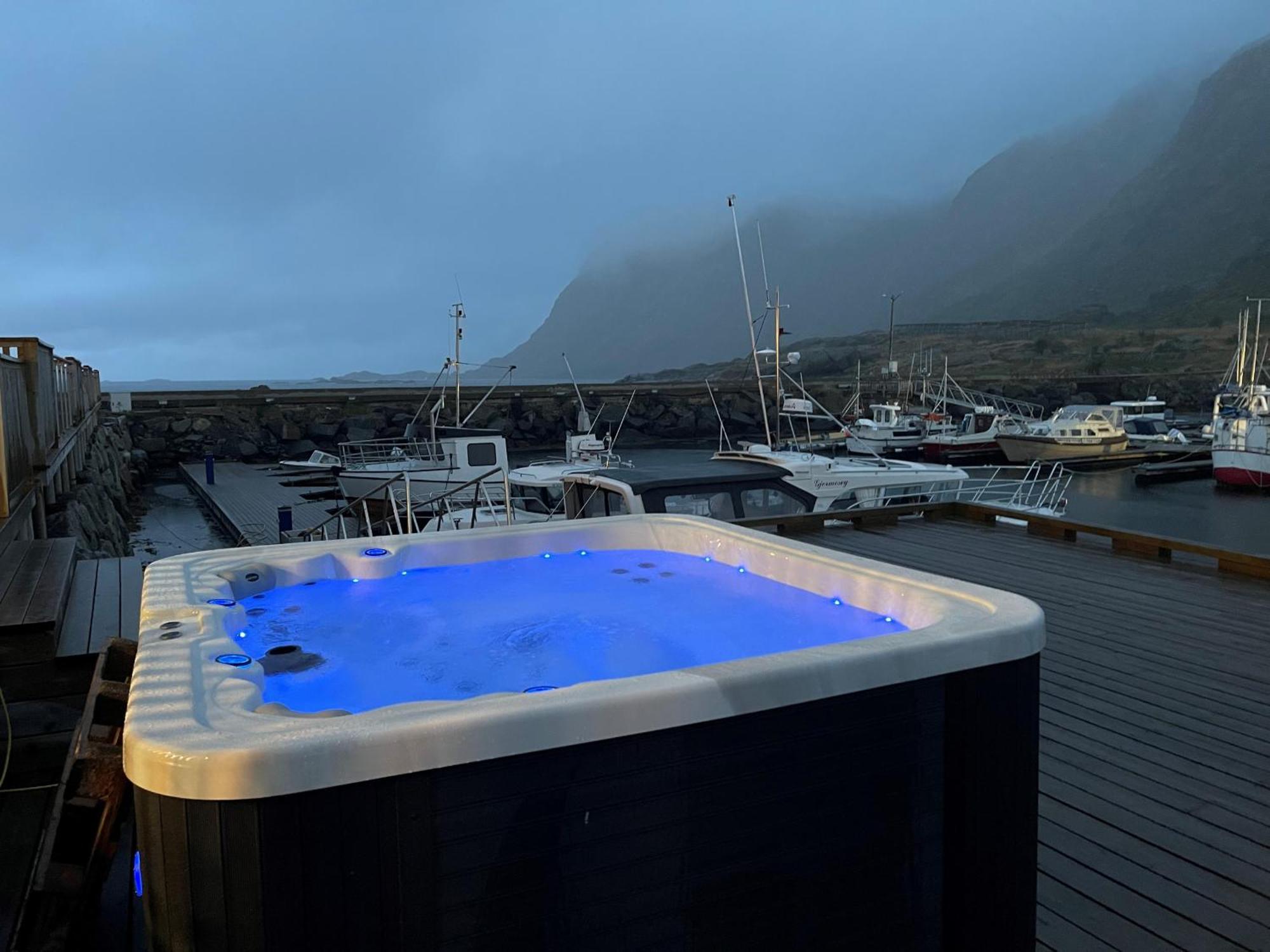 Lofoten Seaview Ballstad Buitenkant foto